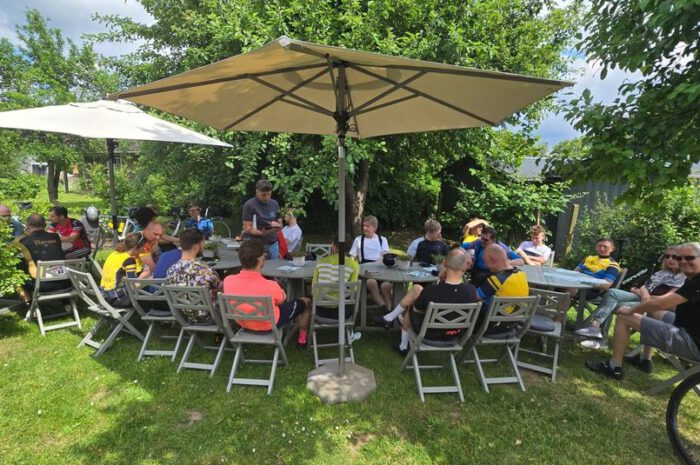 Coffee & Cakeride im Juni